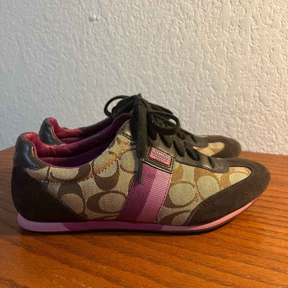 Coach Signature C Sneakers – Purple Trim – Size 6.5 Women’s- Size 4.5 Youth - Picture 1 of 14